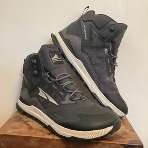 Altra Lone Peak 2, size 12, black boots